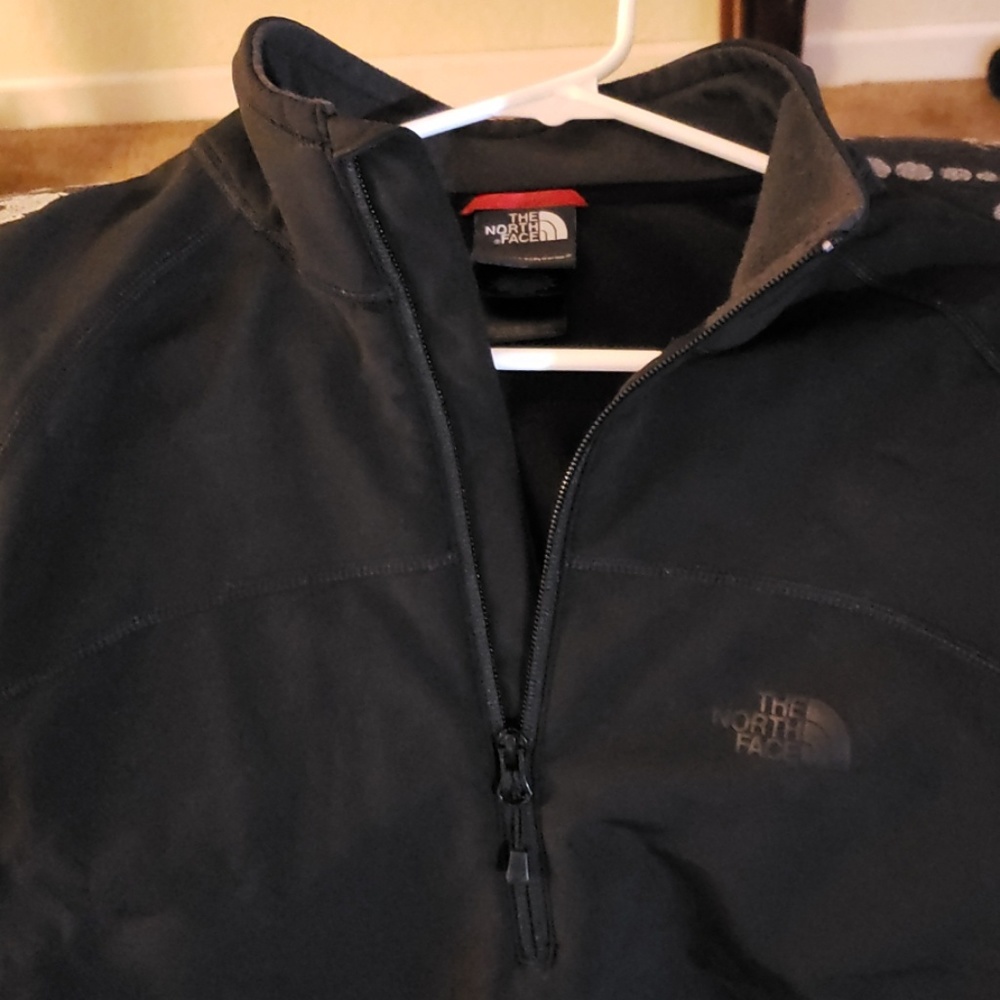 North face pullover with zipper